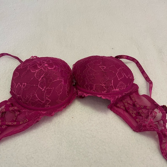 Bras - Picture 2 of 6